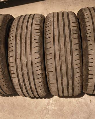 4 gomme 215/45 R17 91W Vredestein Ultrac seminuove