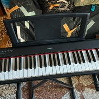 tastiera digitale Yamaha Piaggero NP-11,