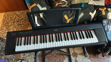 tastiera digitale Yamaha Piaggero NP-11,