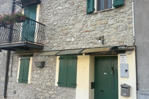 Casa singola in sasso