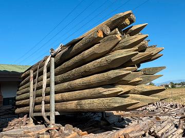 Pali in legno