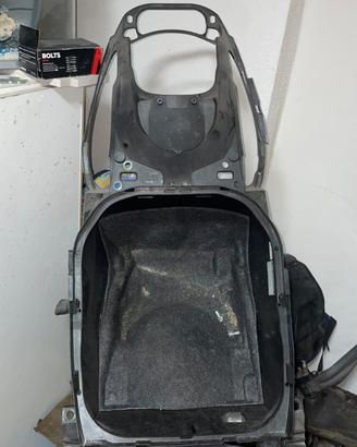Vano sottosella + supporto yamaha t-max 500