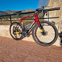 bici da corsa Domane SLR9 AXS