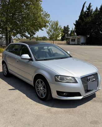 Audi A3 Sportback 1.6 TDI 105 cv Tetto Panoramico