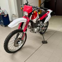 Yamaha TT 600 R