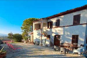 Casale per gruppo amici e famiglie