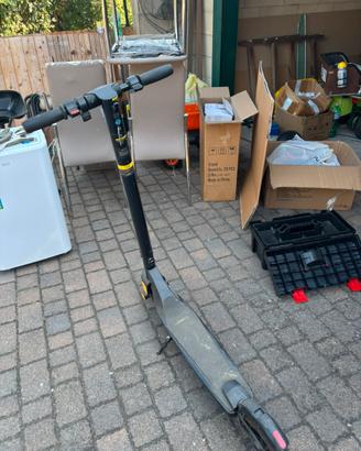 Monopattino Elettrico Lexgo R8 Lite