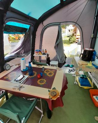 Veranda per camper gonfiabile.
