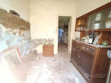 Indipendente da ristrutturare