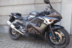 Yamaha YZF R6 del 2005 compreso trapasso-tagliando
