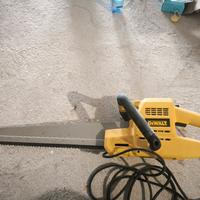 Sega elettrica DeWalt DW394