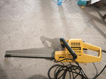 Sega elettrica DeWalt DW394