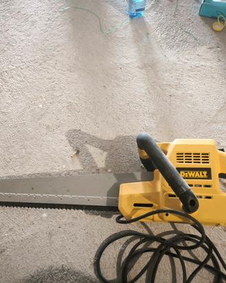 Sega elettrica DeWalt DW394