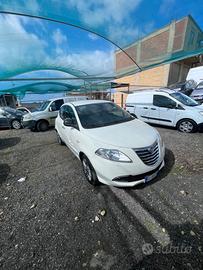 Lancia Ypsilon 1.3 MJT 16V 95 CV 5 porte S&S Plati