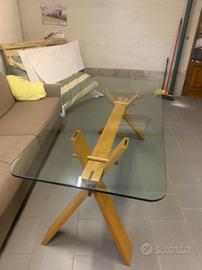 Tavolo in vetro