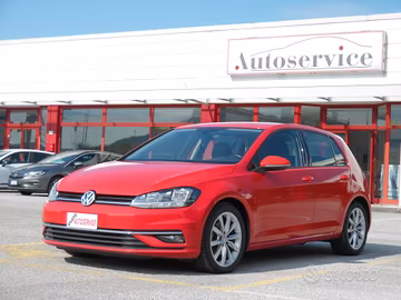 Volkswagen Golf 2.0 TDI DSG 5p. Executive BlueMoti