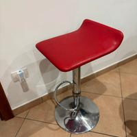 Coppia di sgabelli alti da cucina o da bar