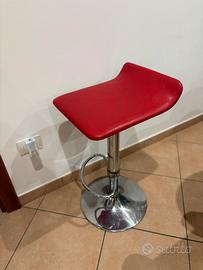 Coppia di sgabelli alti da cucina o da bar