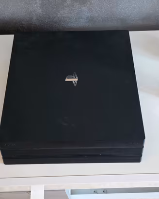 PlayStation 4 pro 1tb nera  perfetta