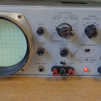 Oscilloscopio Hewlett-Packard Model 120b