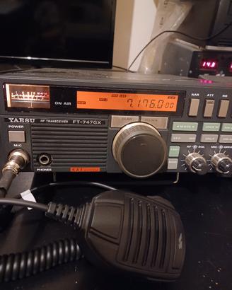 Yaesu FT-747GX HF radiotrasmettitore
