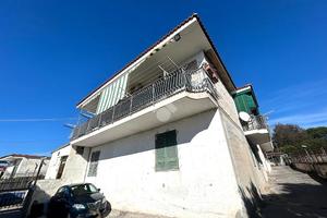 3 LOCALI A TORRE DEL GRECO