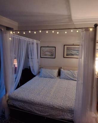letto a baldacchino 