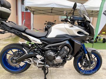 Yamaha Tracer 900 - DUE del 2016 & UNA del 2018 GT