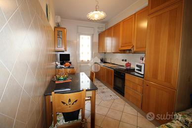 3 LOCALI A ROMANO DI LOMBARDIA