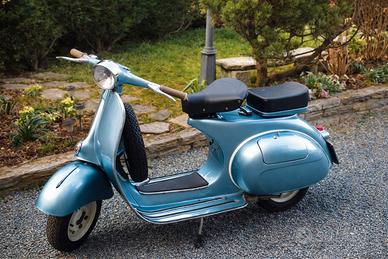 Vespa d'epoca restaurata 150 cc