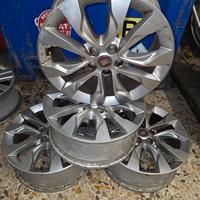 FIAT TIPO 2016 CERCHI IN LEGA 16