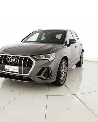 Audi Q3 40 2.0 tdi S line edition quattro 193...