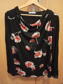Maglia viscosa nera con fantasia floreale. Tg XL
