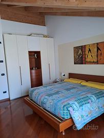 Camera da letto matrimoniale in ciliegio