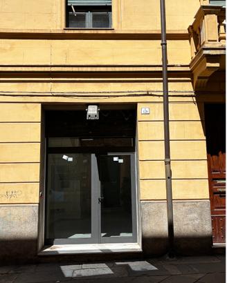 Locale commerciale Nuoro c.so Garibaldi 126