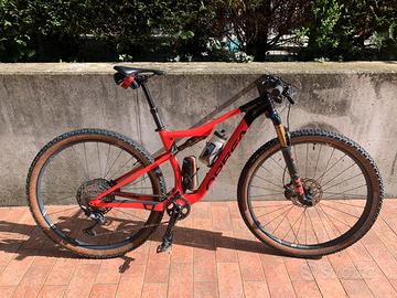 Bici MTB full Orbea Oiz M10 TR 2021 Tg. M