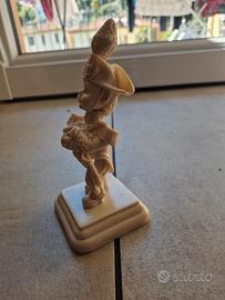 Statua Carabiniere GUS