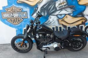 Harley-davidson Softail Street Bob MY25 CERCHI A R