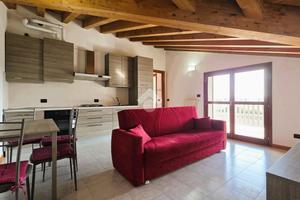 2 LOCALI A BAGNOLO SAN VITO