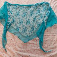 Foulard azzurro e bianco stampa floreale