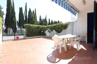 VILLA A SCHIERA A MARTINSICURO