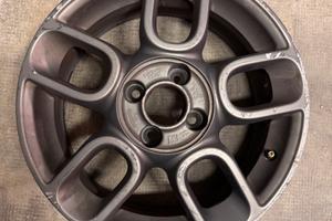 Cerchio in lega per FIAT 500