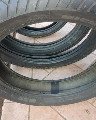 alcuni pneumatici per moto vintage