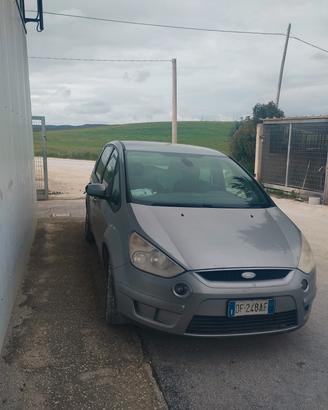 Ford s max