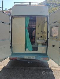 Camper furgonato 