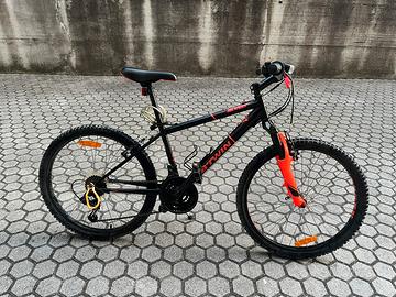 Mountain Bike B'Twin Rockrider