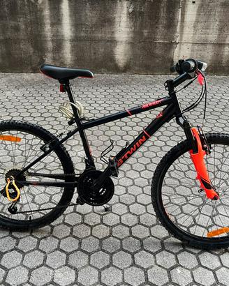 Mountain Bike B'Twin Rockrider