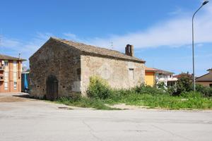 MAGAZZINO A FERMO