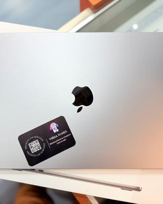 MacBook Air 15 2022 8GB RAM 256GB SSD M2