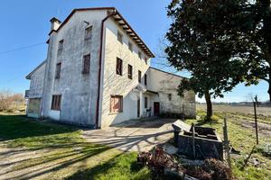 RUSTICO A FIUME VENETO